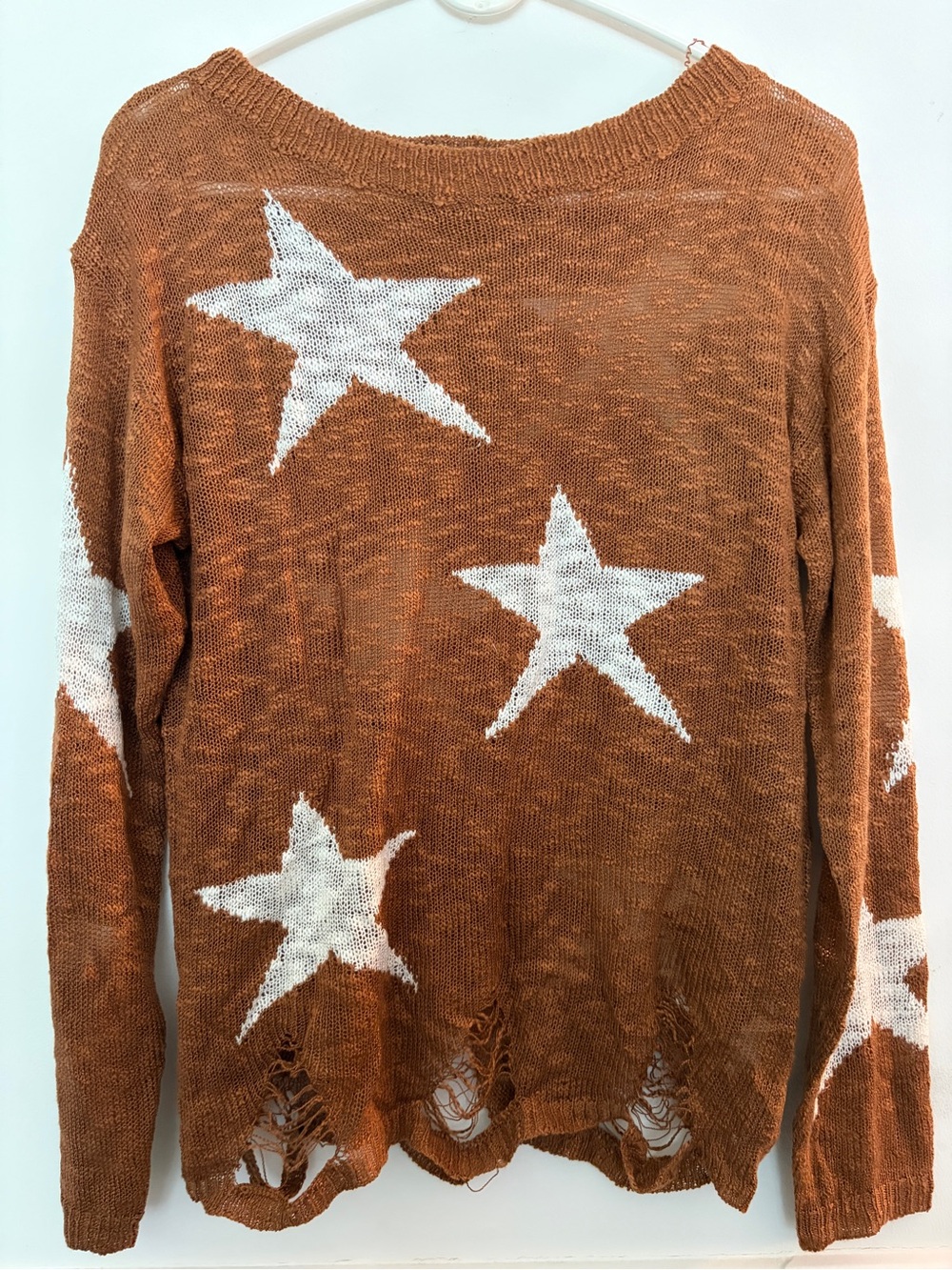 LA MIEL Rust Crewneck Sweater with White Star Motif